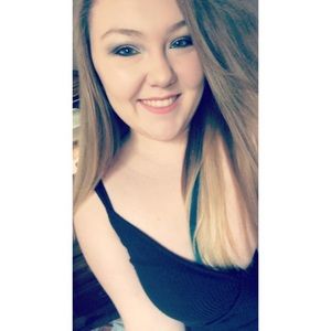 Meet your Posher, Alexis